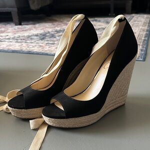 Jessica Simpson Black and Tan Wedge Heels